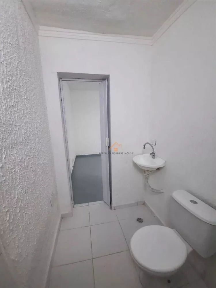 Casa para alugar com 3 quartos, 100m² - Foto 16