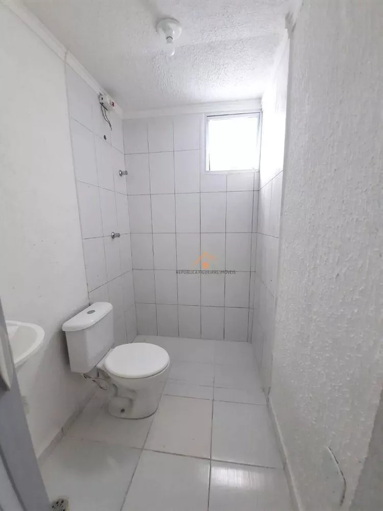 Casa para alugar com 3 quartos, 100m² - Foto 15