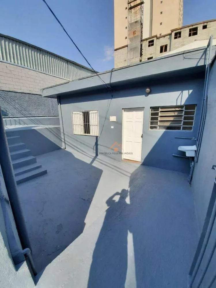 Casa para alugar com 3 quartos, 100m² - Foto 2