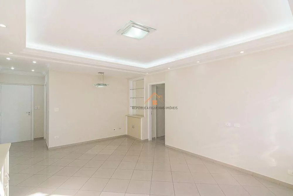 Apartamento à venda e aluguel com 3 quartos, 189m² - Foto 2