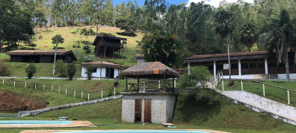 Chácara à venda com 5 quartos, 2000m² - Foto 3