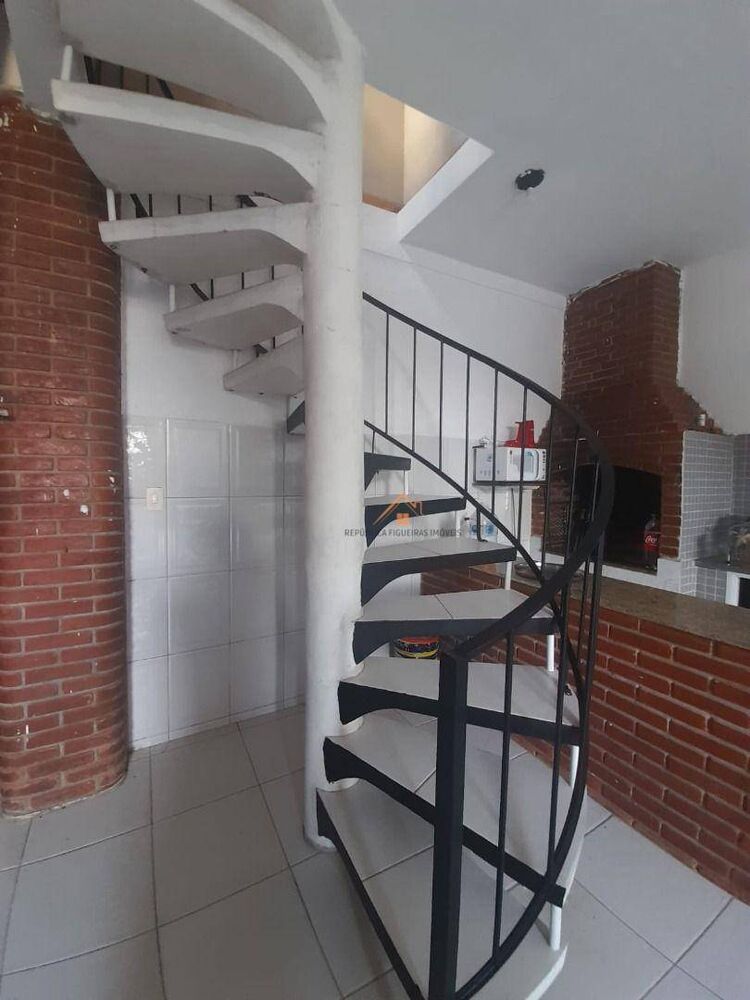 Sobrado, 5 quartos, 284 m² - Foto 4