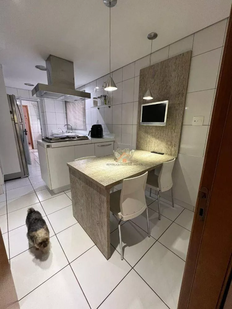 Apartamento à venda com 4 quartos, 125m² - Foto 7