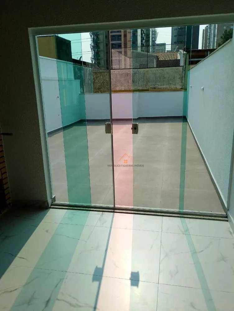 Cobertura à venda com 3 quartos, 200m² - Foto 2