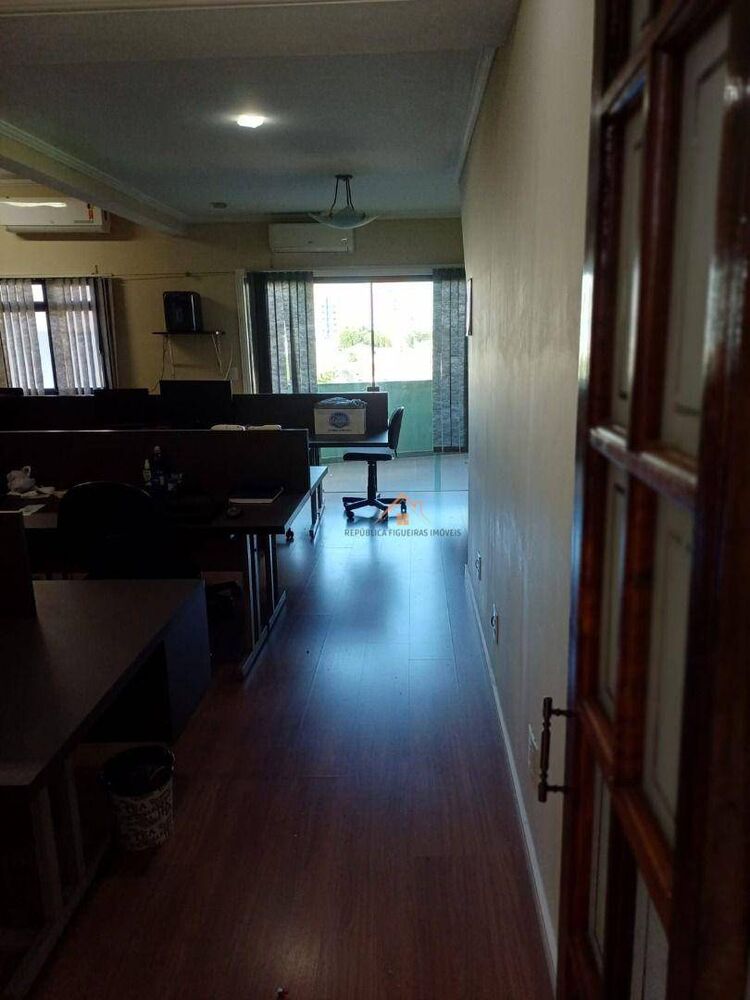 Sobrado, 4 quartos, 200 m² - Foto 2