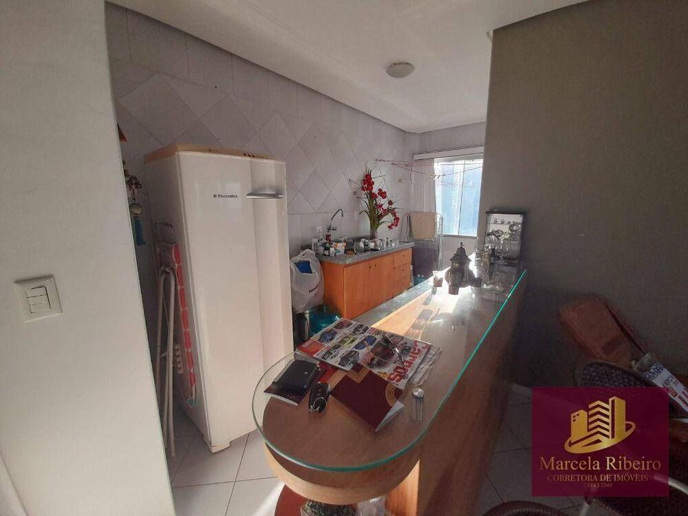 Apartamento à venda com 2 quartos, 65m² - Foto 2