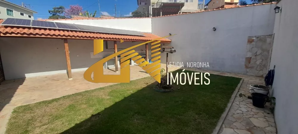 Casa à venda com 3 quartos, 135m² - Foto 2