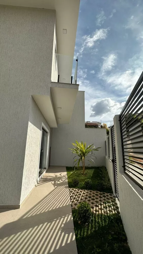 Casa à venda com 2 quartos, 82m² - Foto 4