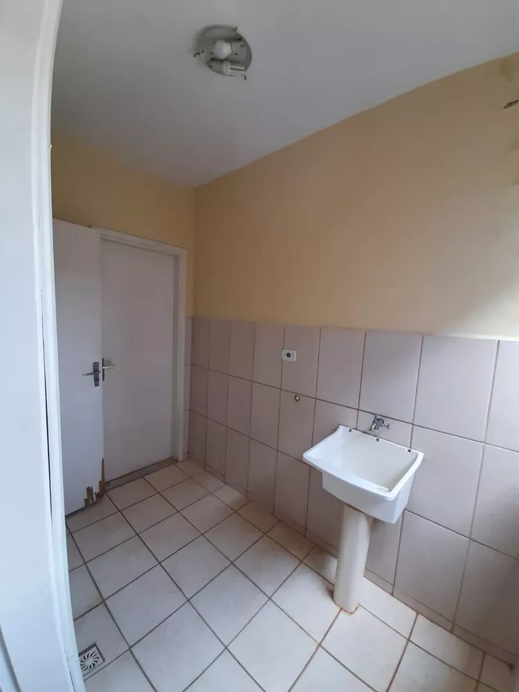 Apartamento à venda com 2 quartos, 65m² - Foto 3