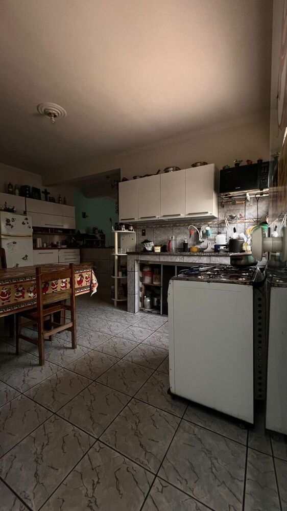 Casa à venda com 2 quartos, 144m² - Foto 2