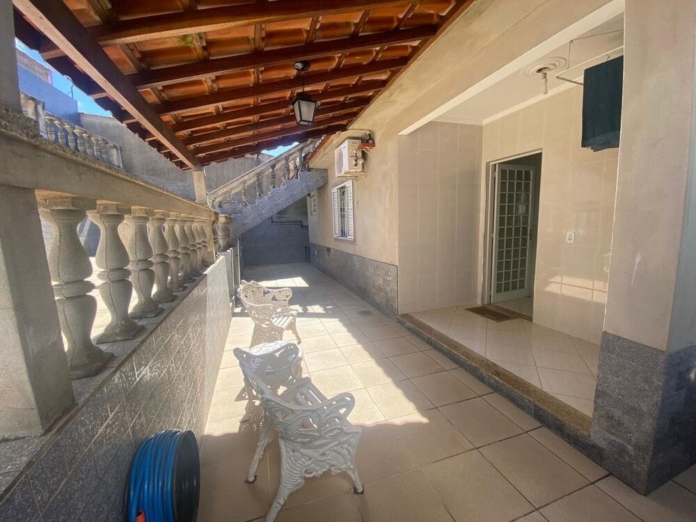 Casa, 3 quartos, 226 m² - Foto 3