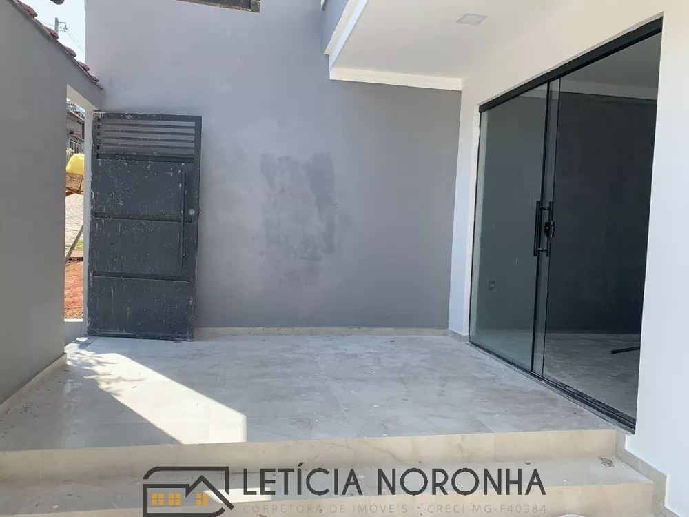 Casa à venda com 2 quartos, 140m² - Foto 3