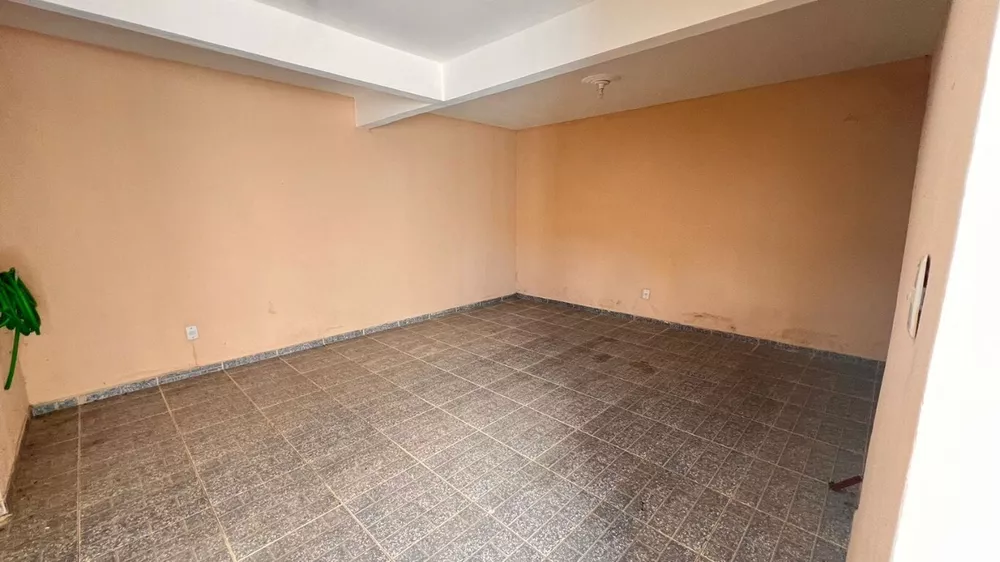 Casa à venda com 2 quartos, 144m² - Foto 2