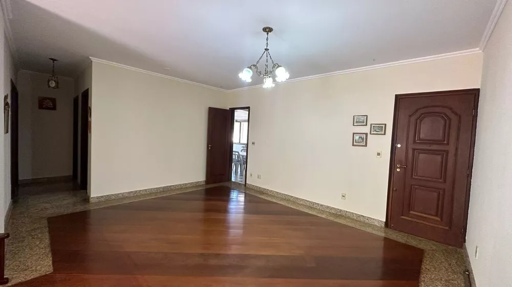 Apartamento à venda com 3 quartos, 165m² - Foto 4