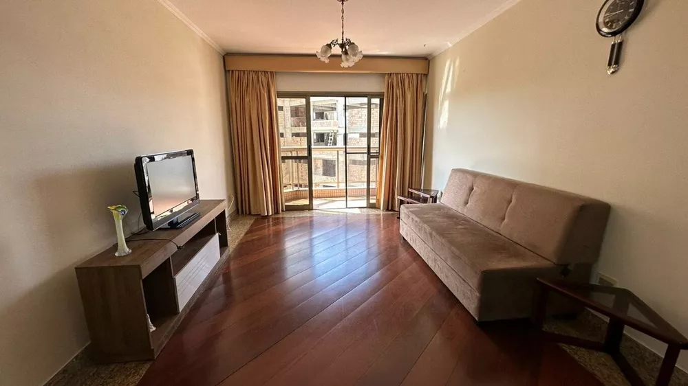 Apartamento à venda com 3 quartos, 165m² - Foto 2