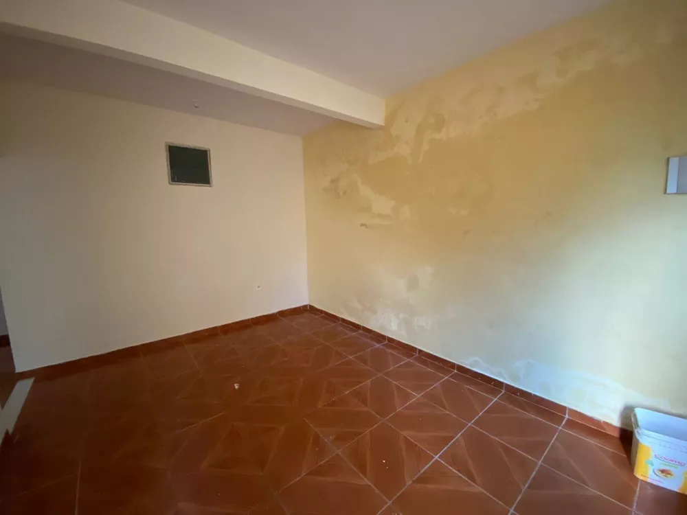 Casa à venda com 2 quartos, 68m² - Foto 1