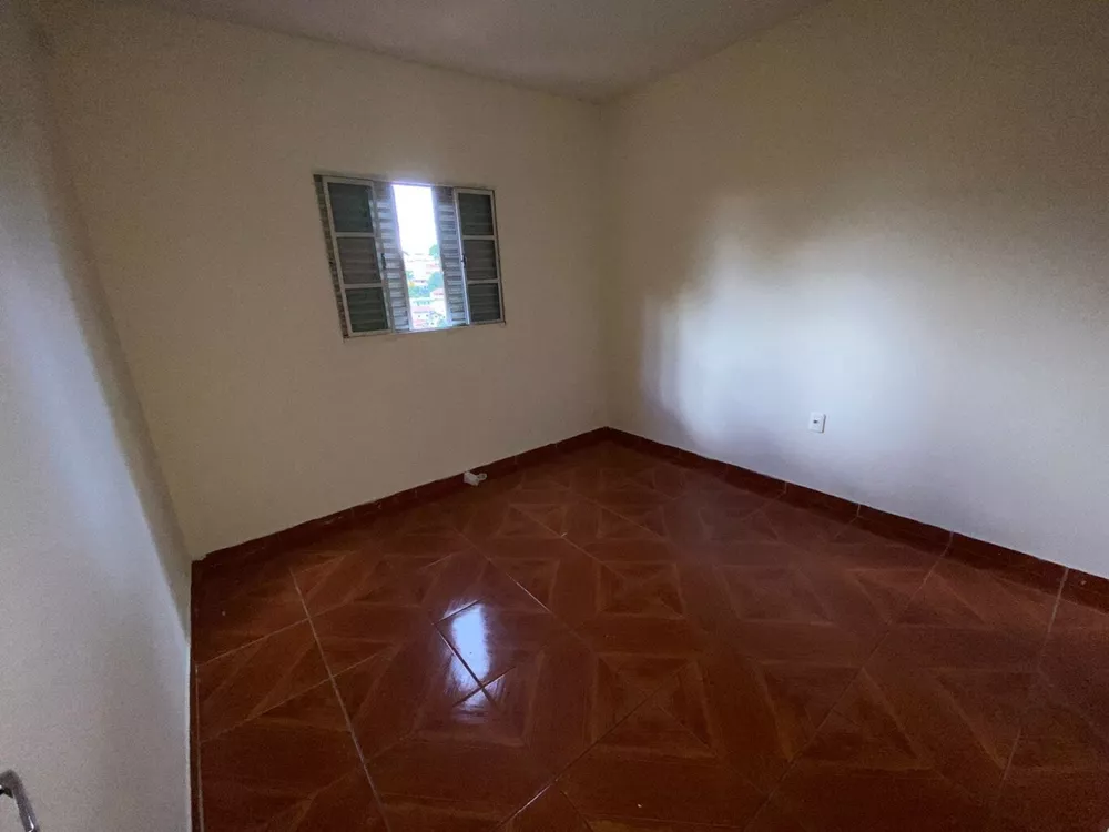 Casa à venda com 2 quartos, 68m² - Foto 4