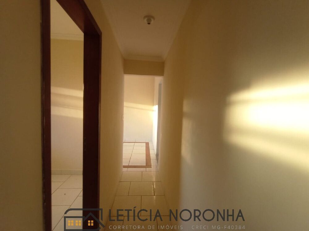 Apartamento para alugar com 2 quartos, 64m² - Foto 3