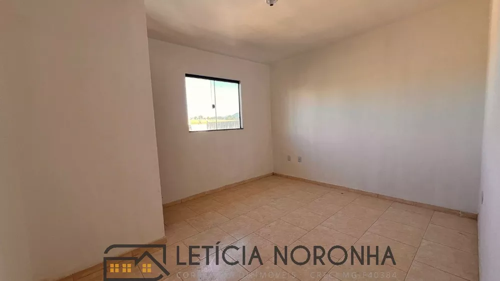 Casa para alugar com 2 quartos, 69m² - Foto 1