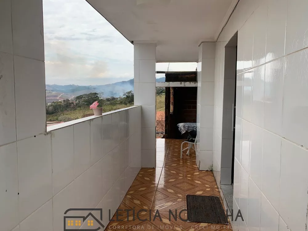 Casa à venda com 2 quartos, 80m² - Foto 3