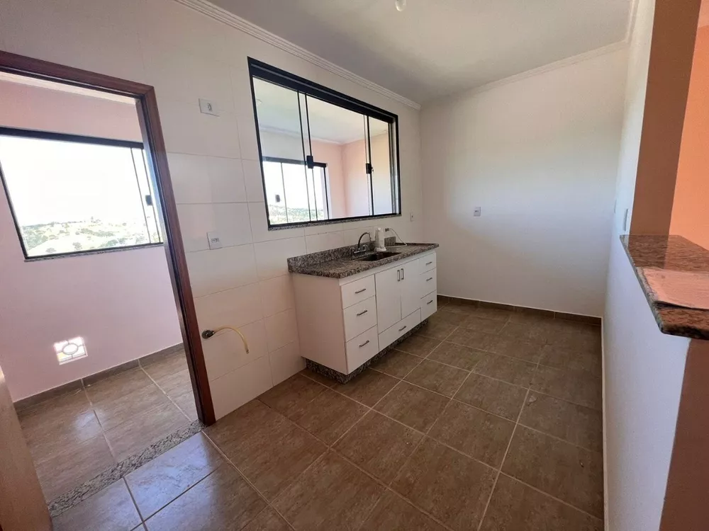 Apartamento à venda com 2 quartos, 70m² - Foto 3