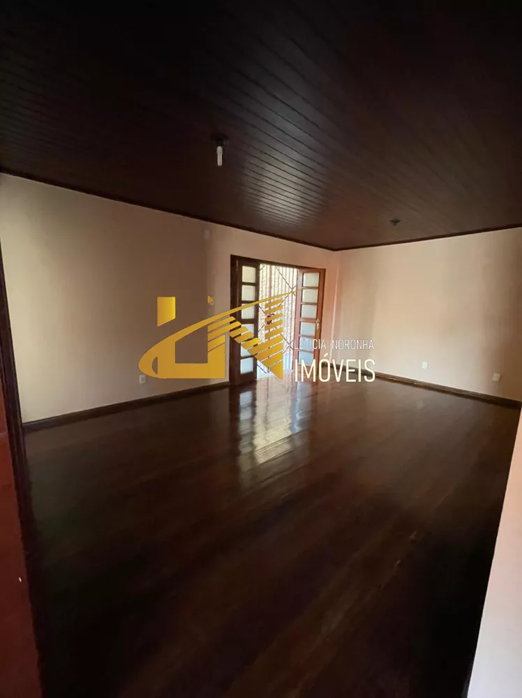 Casa à venda com 5 quartos, 475m² - Foto 9