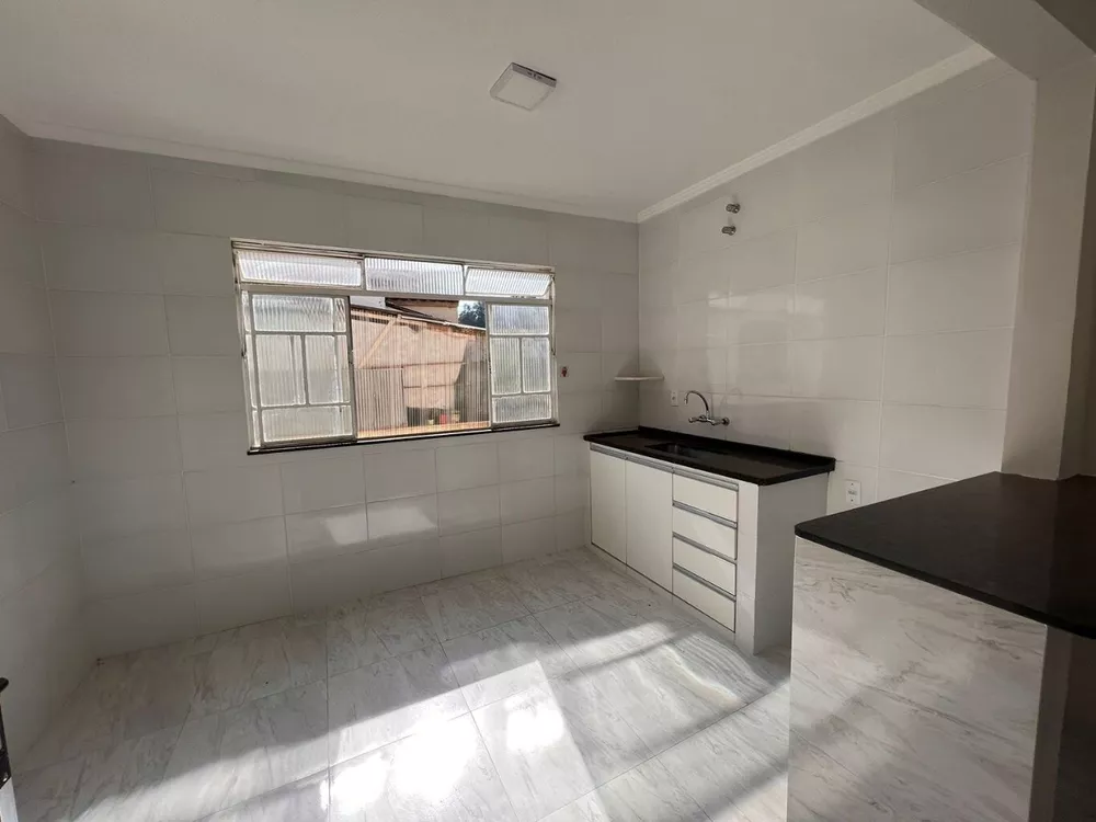 Apartamento à venda com 2 quartos, 82m² - Foto 3