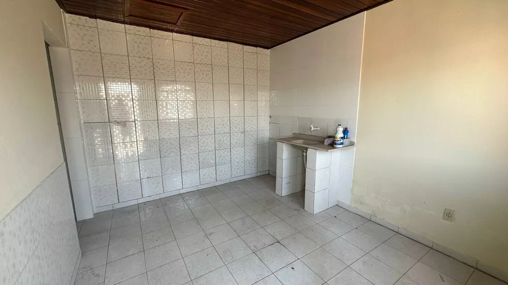 Casa à venda com 1 quarto, 30m² - Foto 3