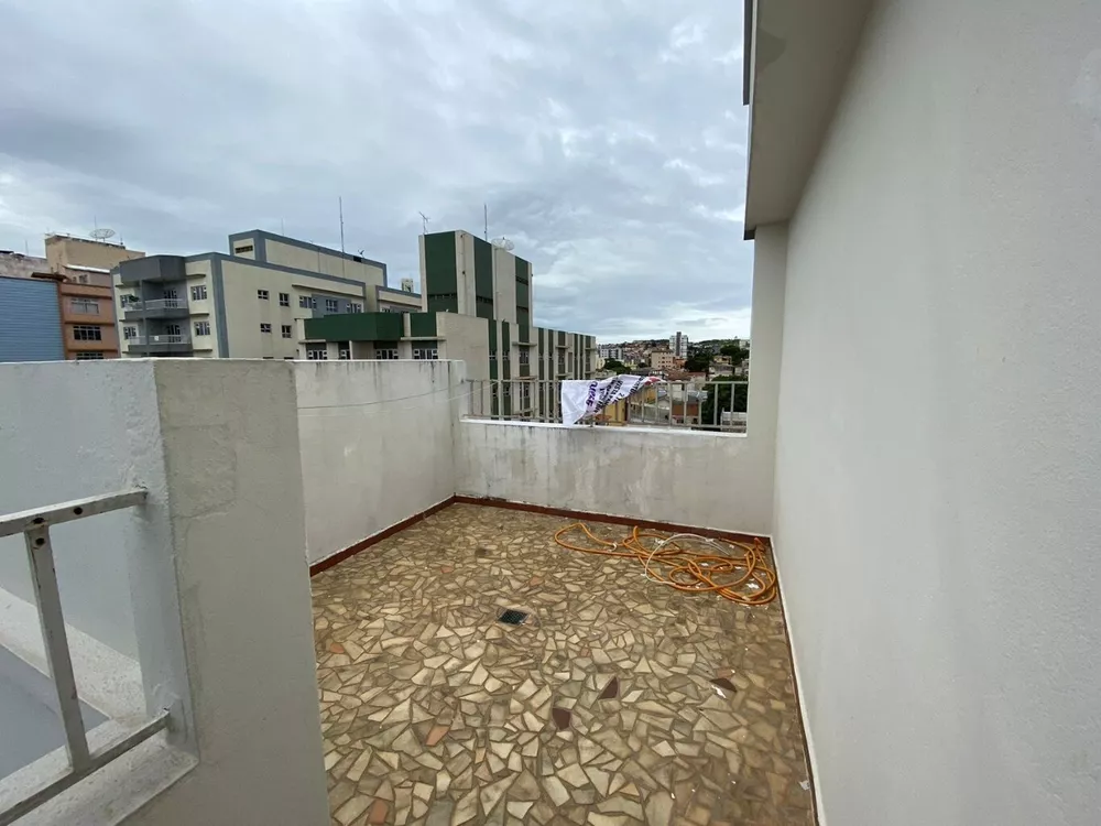 Apartamento à venda com 3 quartos, 120m² - Foto 4