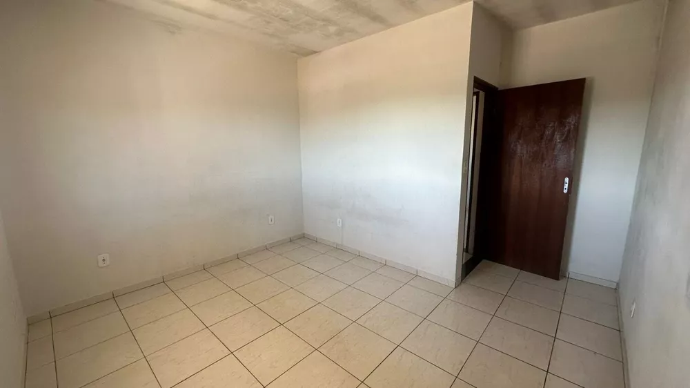 Casa à venda com 4 quartos, 150m² - Foto 7