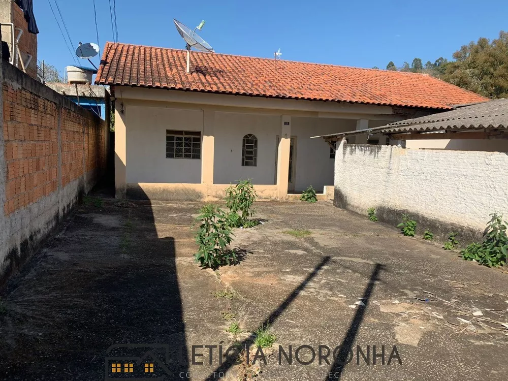 Casa à venda com 5 quartos, 173m² - Foto 2