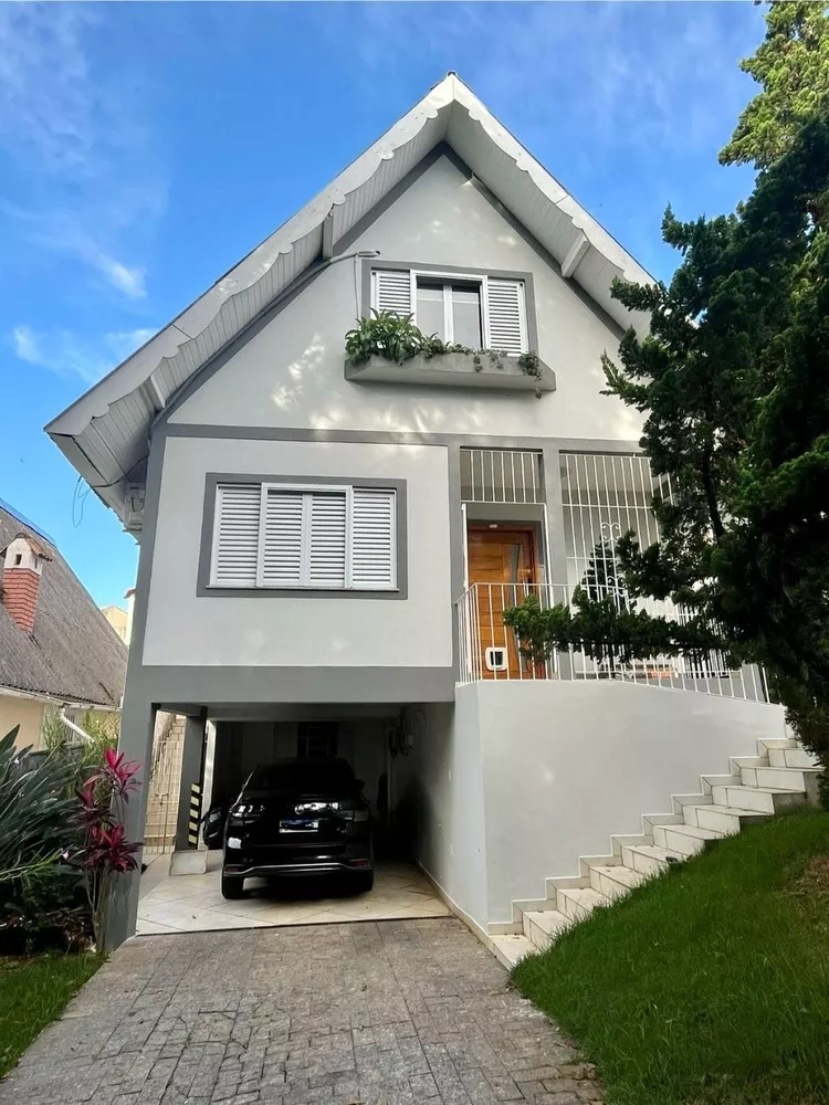 Casa à venda com 3 quartos, 110m² - Foto 1