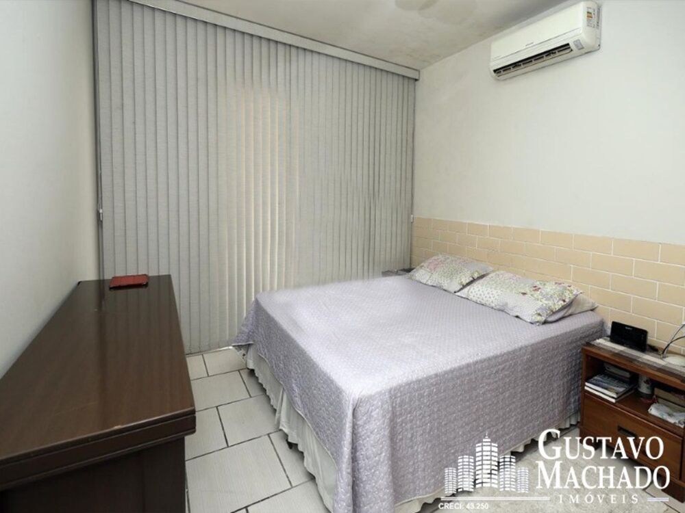 Casa à venda com 5 quartos, 210m² - Foto 5