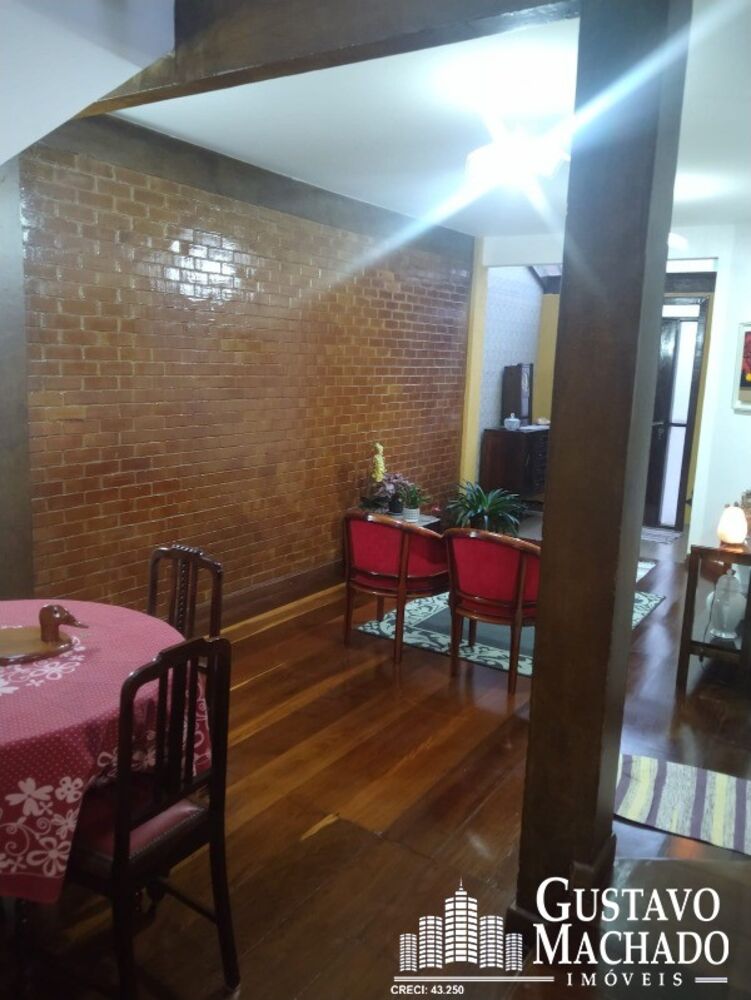 Casa à venda com 2 quartos, 170m² - Foto 8