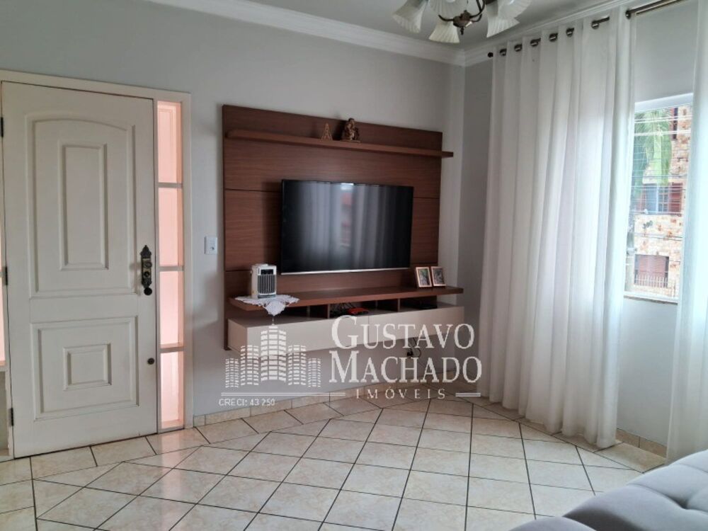Casa à venda com 3 quartos - Foto 1