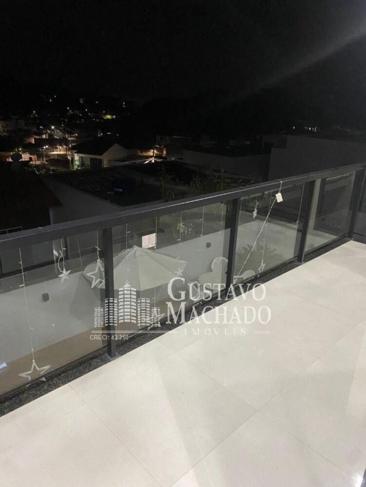 Casa, 3 quartos, 220 m² - Foto 1