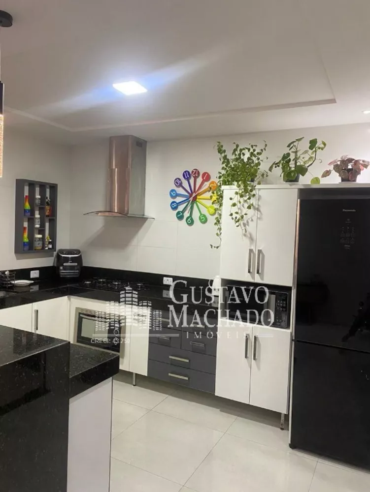 Casa, 3 quartos, 220 m² - Foto 4