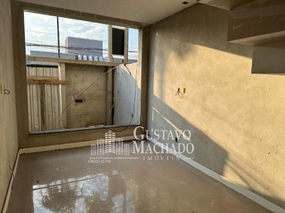 Casa à venda com 3 quartos, 120m² - Foto 3