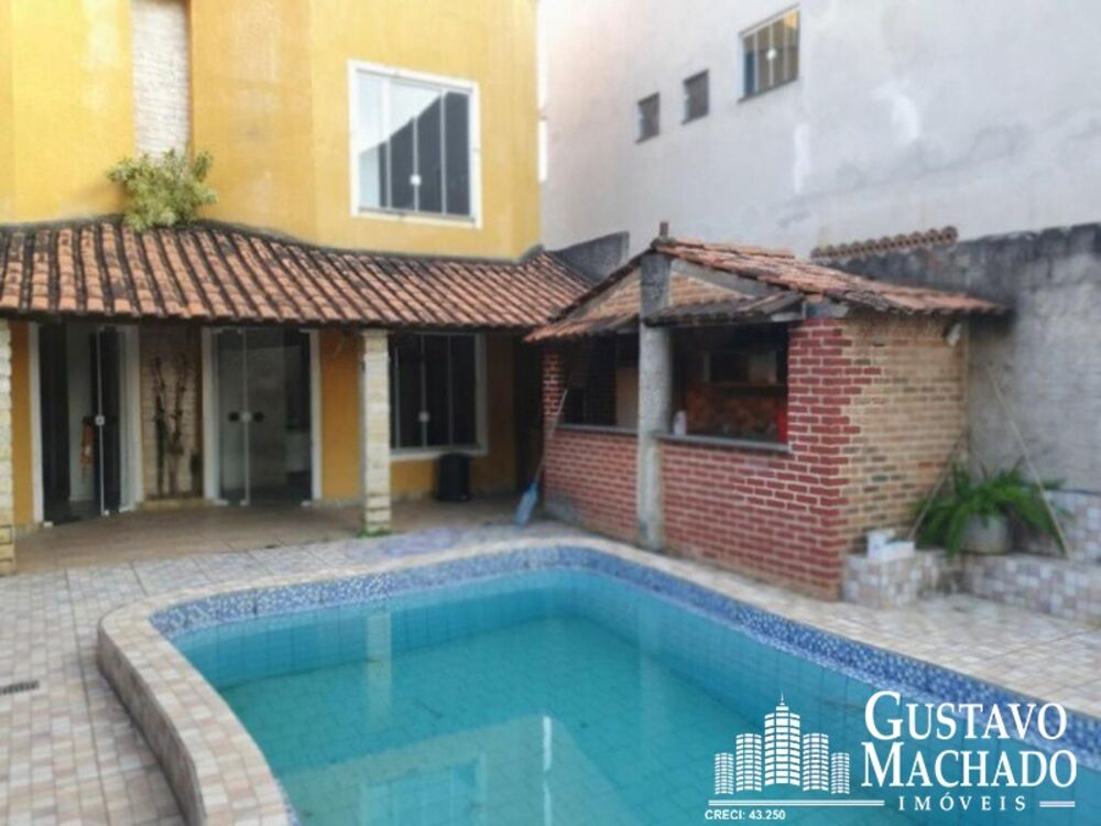 Casa, 3 quartos, 240 m² - Foto 1