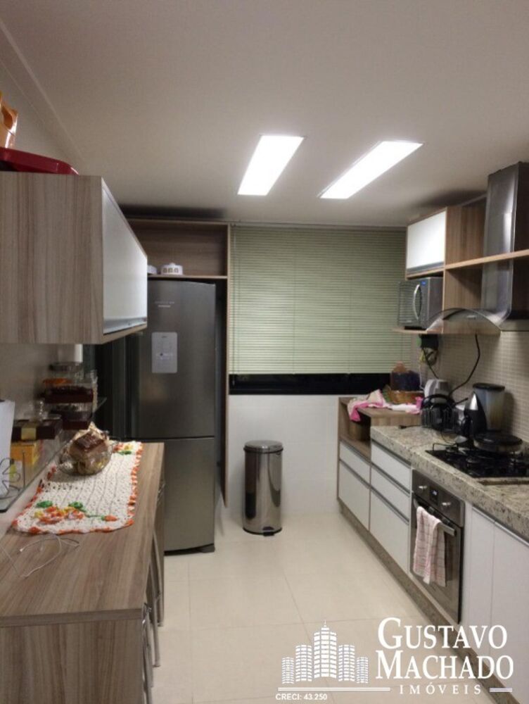 Cobertura à venda com 3 quartos, 235m² - Foto 2