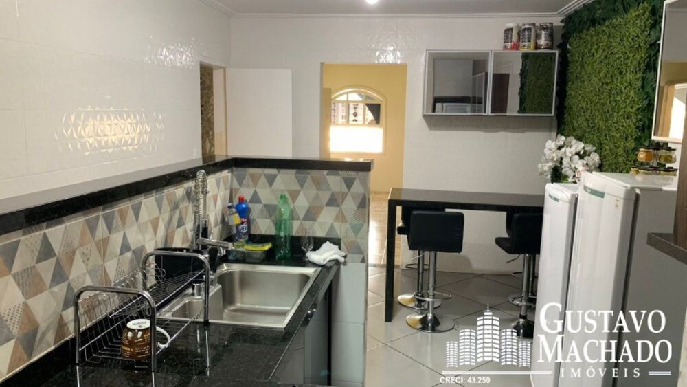 Casa à venda com 2 quartos, 258m² - Foto 4