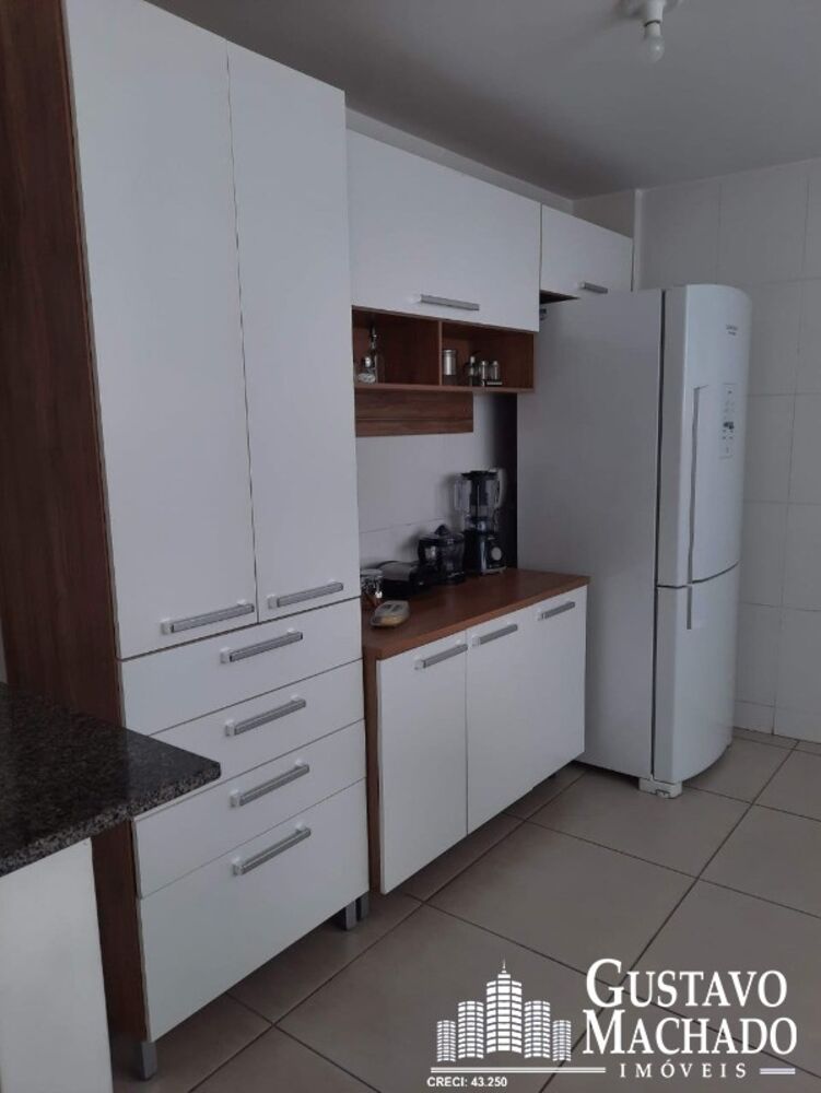 Apartamento à venda com 2 quartos, 100m² - Foto 2