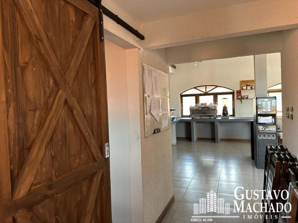 Casa à venda com 5 quartos, 380m² - Foto 11