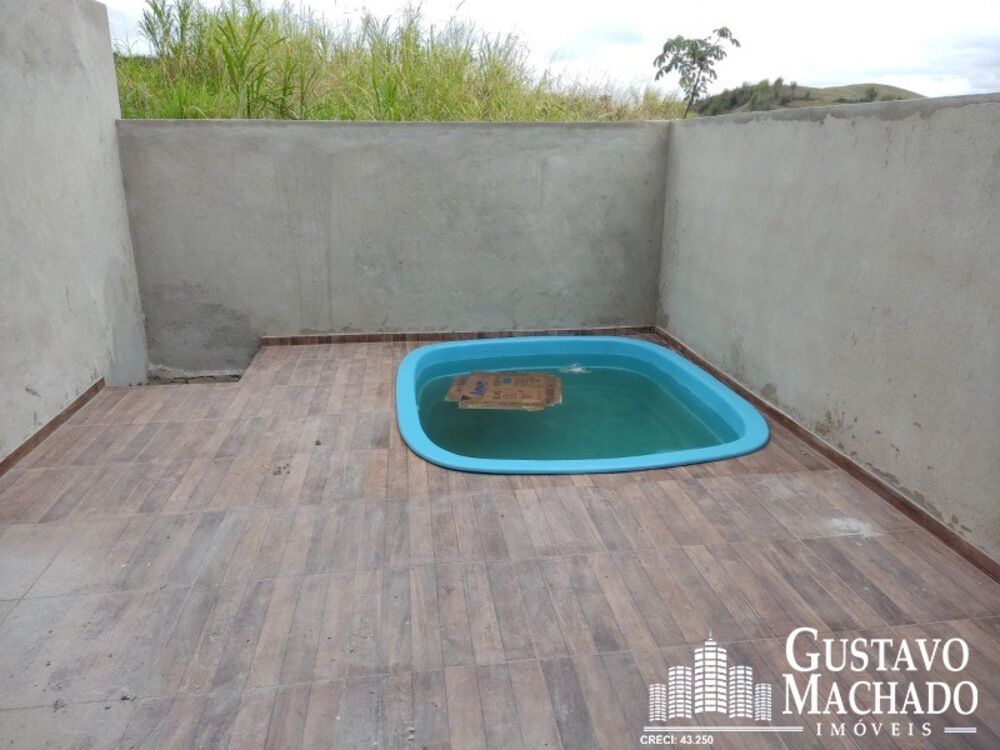 Casa à venda com 2 quartos, 90m² - Foto 5