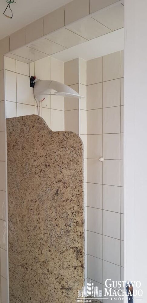 Apartamento à venda com 4 quartos, 200m² - Foto 1