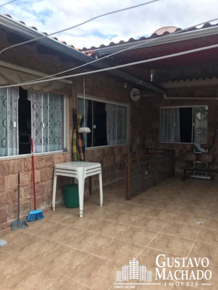 Casa à venda com 2 quartos, 110m² - Foto 3