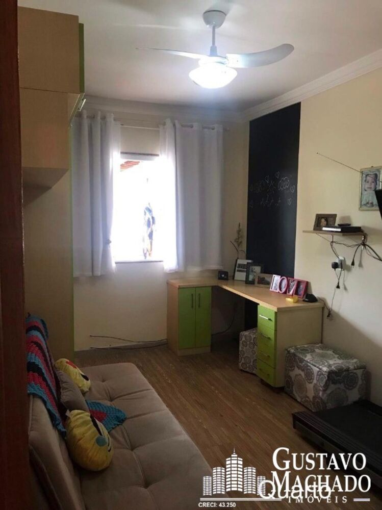 Casa à venda com 2 quartos, 110m² - Foto 4