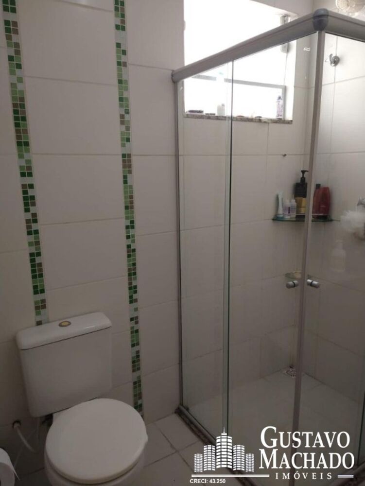 Casa à venda com 2 quartos, 60m² - Foto 4