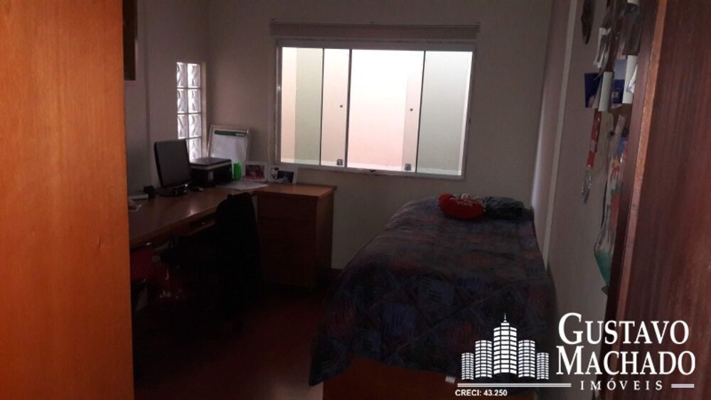 Casa à venda com 3 quartos, 197m² - Foto 5