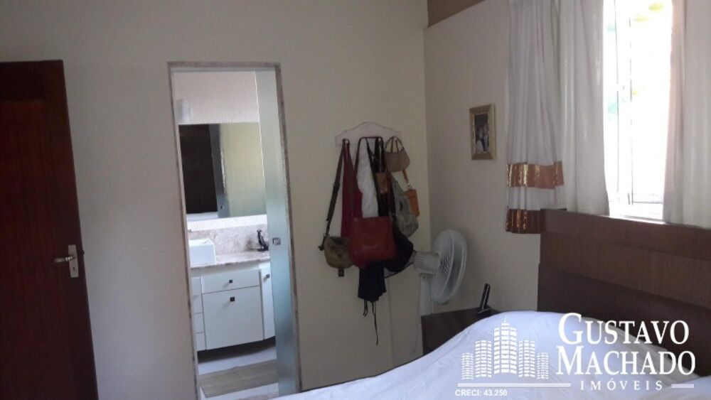 Casa à venda com 3 quartos, 197m² - Foto 3